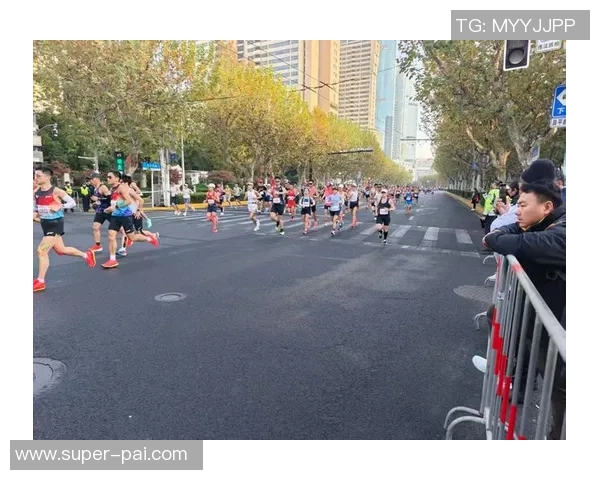 上海城市马拉松中的滑板队意识表现与城市文化的深度融合探讨